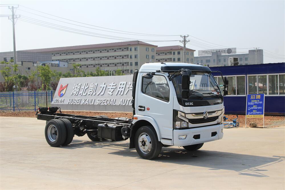 東風(fēng)大多利卡（3800，朝柴170）國六內(nèi)飾照片圖