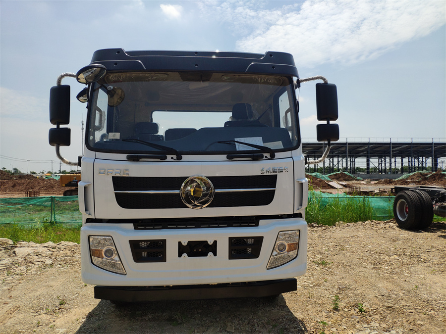 東風(fēng)福瑞卡F9（3950，云內(nèi)170）國六 內(nèi)飾照片圖